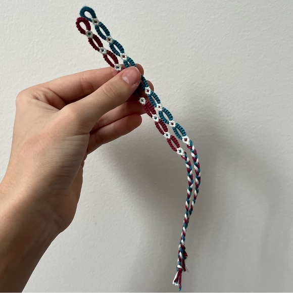 CUSTOM Matching pack of 2 handmade daisy bracelets - Picture 2 of 7